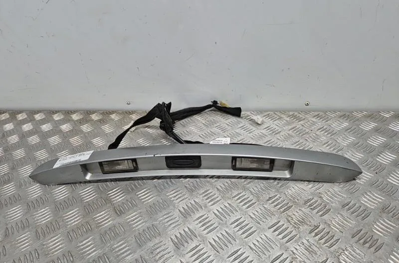 Feux stop supplementaire RENAULT CLIO 3 PHASE 2 BREAK occasion