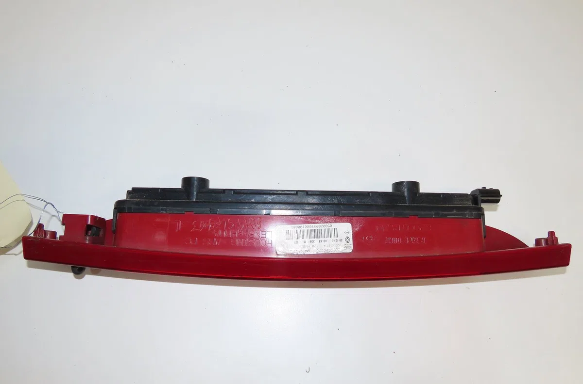 Feux stop supplementaire Renault CLIO III Grandtour (KR0-1_) 1.5 dci (kr0f) (2007-2012) 5 portes occasion