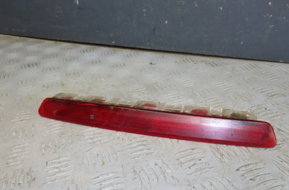 Feux stop supplementaire Seat IBIZA IV (6J5, 6P1) 1.6 tdi (2009-2015) occasion