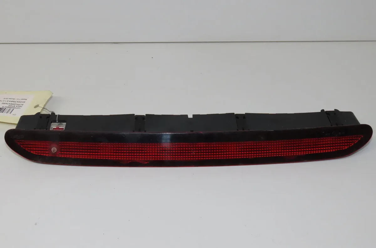Feux stop supplementaire Skoda FABIA III (NJ3) 1.2 tsi (2014-2021) occasion