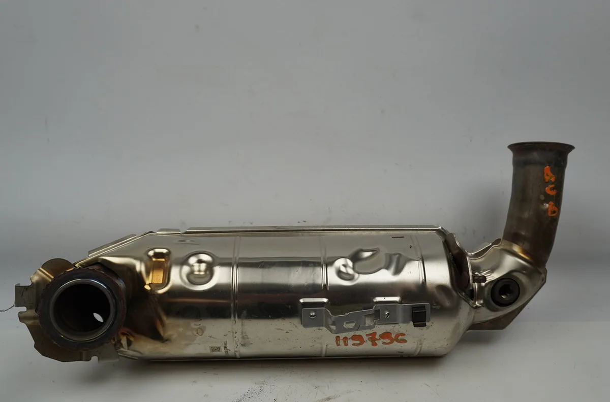 Filtre a particules Peugeot 208 II (UB_, UP_, UW_, UJ_) 1.2 mhev (2023) occasion
