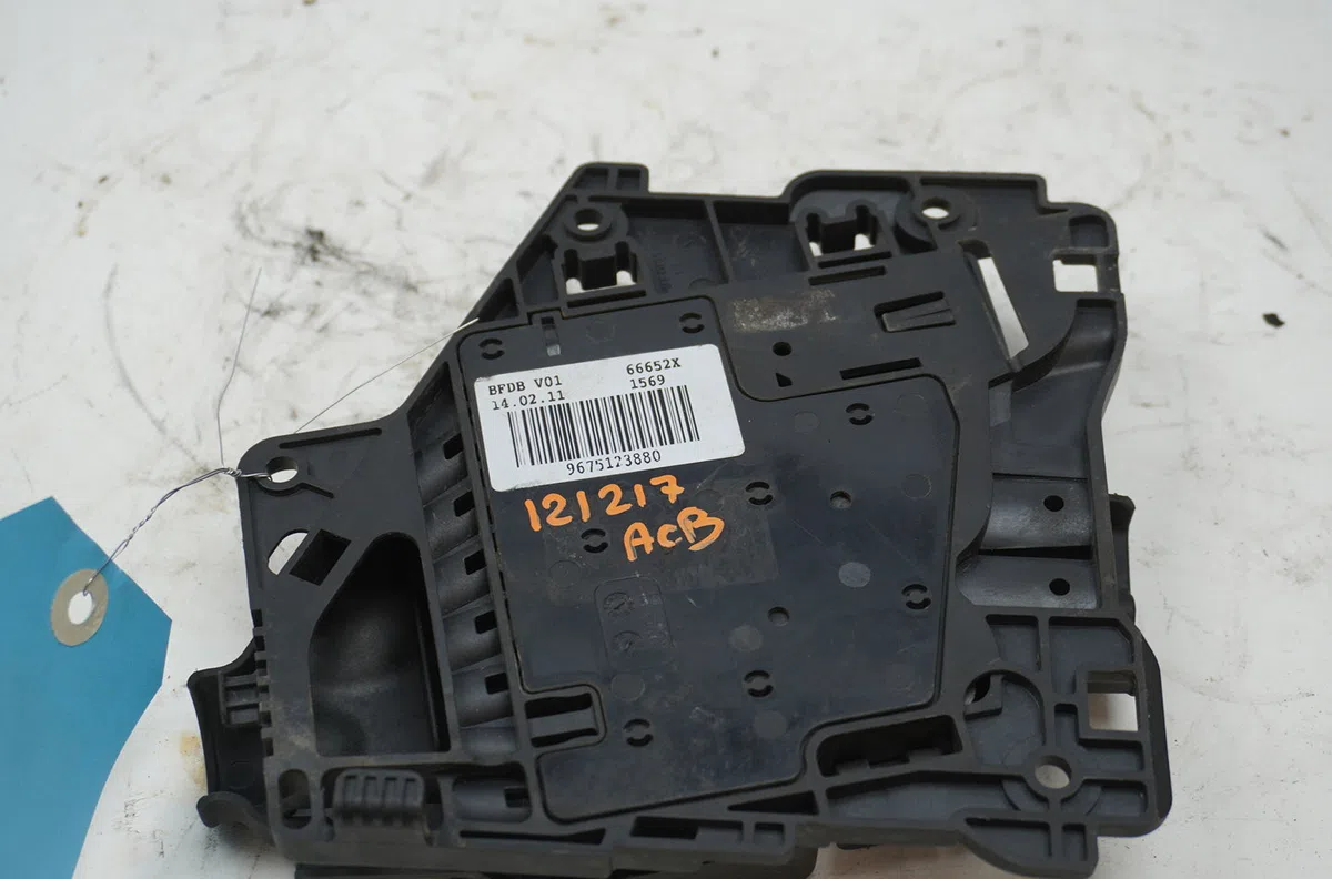 Fusible batterie de traction Peugeot 207-207 (WA_, WC_) 1.4 hdi (2006-2015) 5 portes occasion