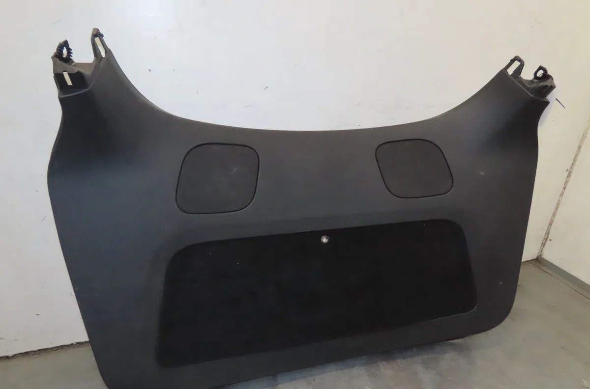 Garniture de hayon Tesla MODEL Y (5YJY) Ev traction intégrale (2021) 5 portes occasion