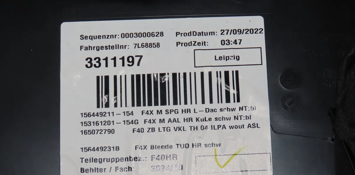 Garniture porte ard Bmw 1 (F40) 118 i (2019) 5 portes occasion