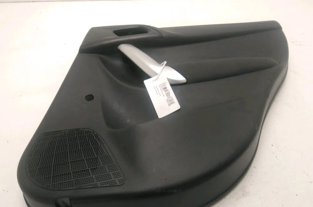 Garniture porte ard Citroen C3 II (SC_) 1.4 hdi 70 (sc8hzc, sc8hr0, sc8hp4) (2009) 5 portes occasion