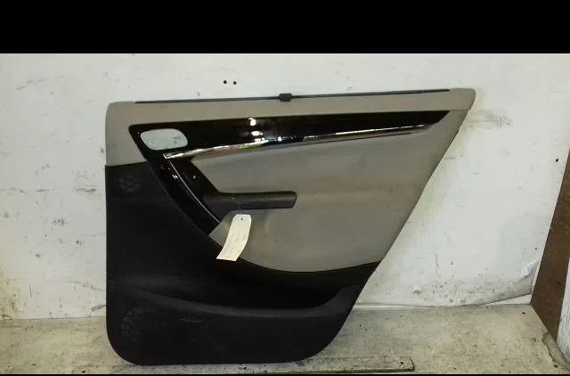 Garniture porte ard Citroën C4 GRAND PICASSO I (UA_) 2.0 hdi 150 (2009-2013) occasion