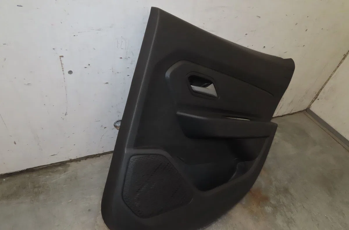 Garniture porte ard Dacia DUSTER (HM_) 1.3 tce 130 (hmmf) (2019) occasion