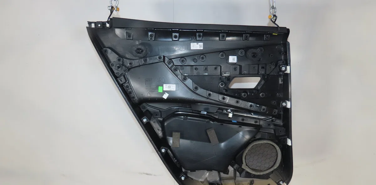 Garniture porte ard Peugeot 3008 SUV (MC_, MR_, MJ_, M4_) 1.2 thp- puretech 130 (mrhnsm, mrhnsu, mrhnsj, mrhnyw,... (201
