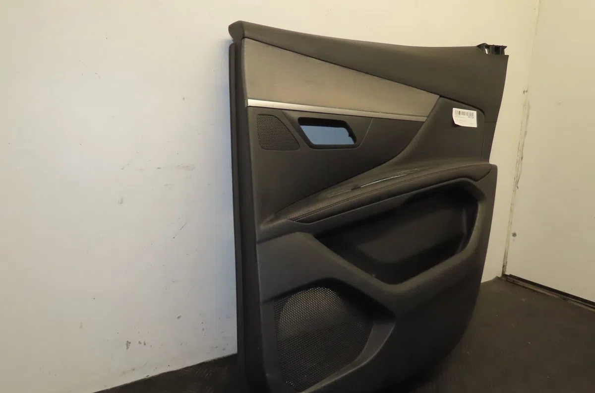 Garniture porte ard Peugeot 3008 SUV (MC_, MR_, MJ_, M4_) 2.0 bluehdi 180 (2016) occasion