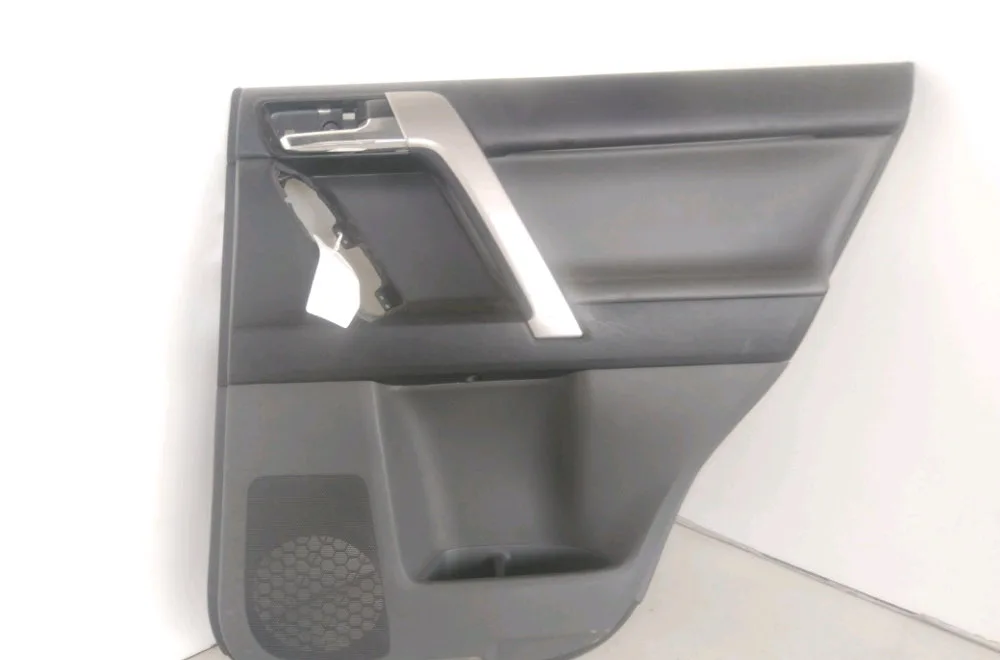 Garniture porte ard Toyota LAND CRUISER PRADO (_J15_) 3.0 d-4d (kdj150_, kdj150, kdj155) (2009) occasion