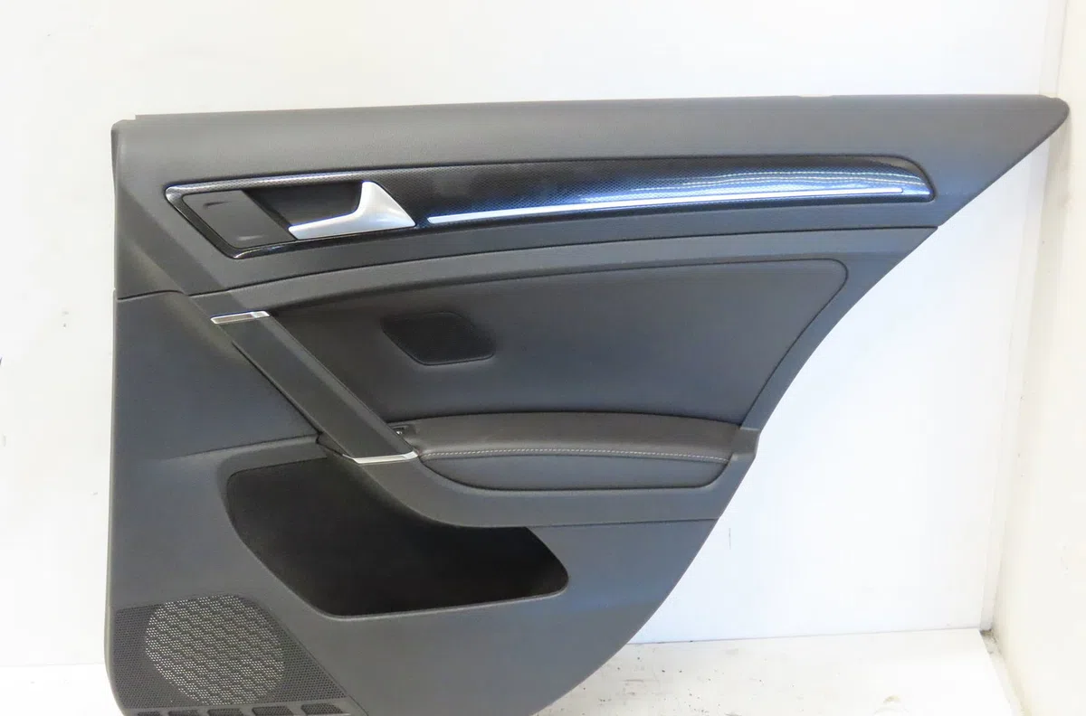 Garniture porte ard Volkswagen GOLF VII (5G1, BQ1, BE1, BE2) 1.4 tsi (2014-2020) occasion