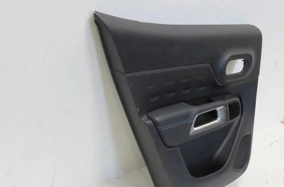 Garniture porte arg Citroen C5 AIRCROSS (A_) 1.6 hybrid 225 (a45gfr) (2020) occasion