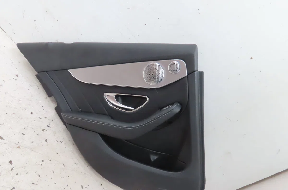 Garniture porte arg Mercedes-benz CLASSE C (W205) C 200 d (205.007) (2015-2018) occasion