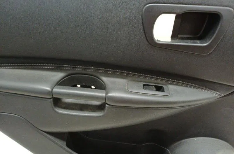 Garniture porte arg NISSAN QASHQAI 1 PHASE 1 occasion