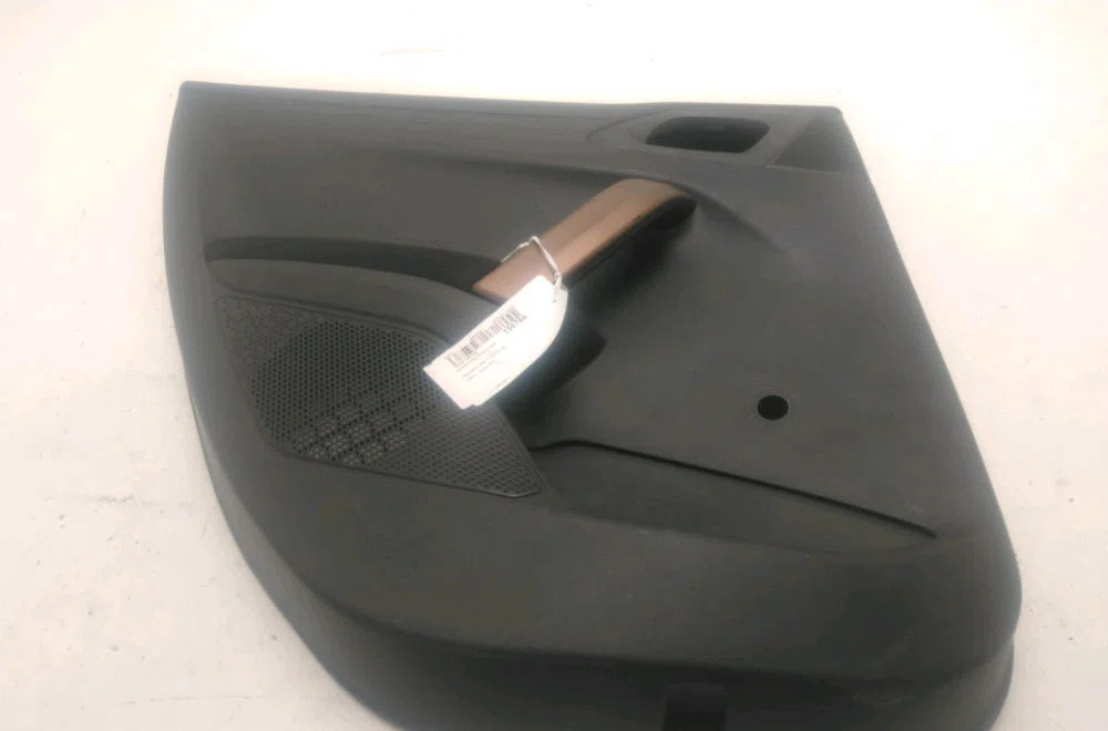 Garniture porte arg Peugeot 208 I (CA_, CC_) 1.6 hdi (2012) 5 portes occasion