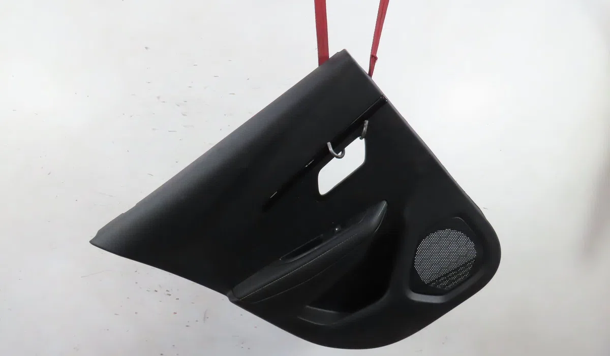Garniture porte arg Peugeot 208 II (UB_, UP_, UW_, UJ_) 1.5 bluehdi 100 (2019) occasion