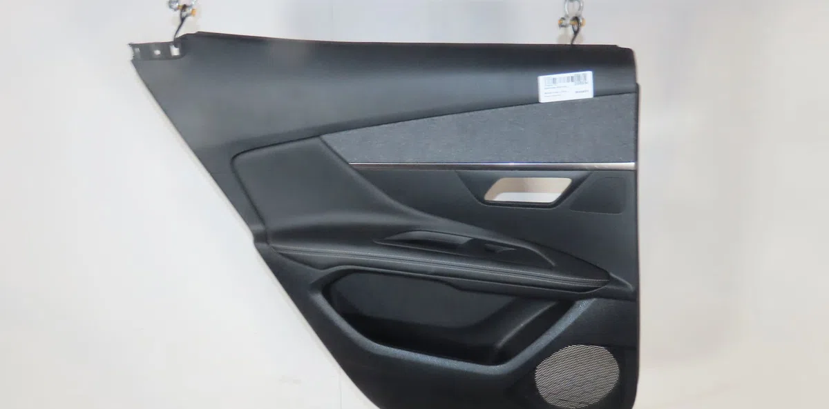 Garniture porte arg Peugeot 3008 SUV (MC_, MR_, MJ_, M4_) 1.2 thp- puretech 130 (mrhnsm, mrhnsu, mrhnsj, mrhnyw,... (201