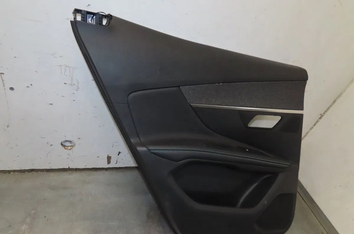 Garniture porte arg Peugeot 3008 SUV (MC_, MR_, MJ_, M4_) 1.2 thp- puretech 130 (mrhnsm, mrhnsu, mrhnsj, mrhnyw,... (201