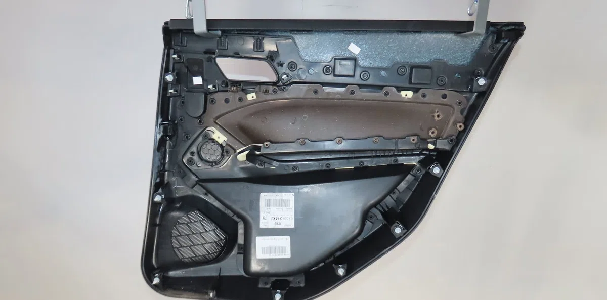 Garniture porte arg Peugeot 308 II (LB_, LP_, LW_, LH_, L3_) 2.0 bluehdi 150 (2013-2021) occasion