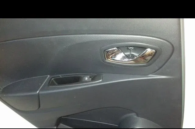 Garniture porte arg Renault CLIO IV (BH_) 1.6 rs (bhj4, bhj6, bhmm) (2013) occasion