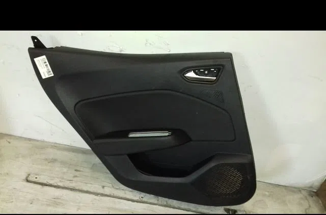 Garniture porte arg Renault CLIO V (B7_) 1.3 tce 130 (b7mf) (2019) occasion