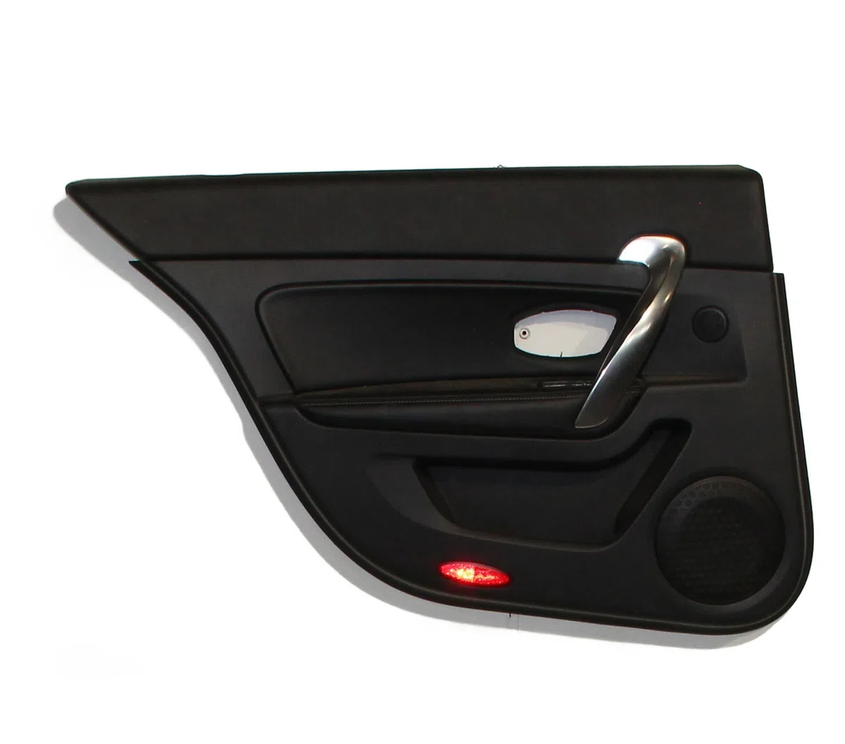 Garniture porte arg Renault LATITUDE (L70_) 2.0 dci 175 (l70y) (2011) occasion