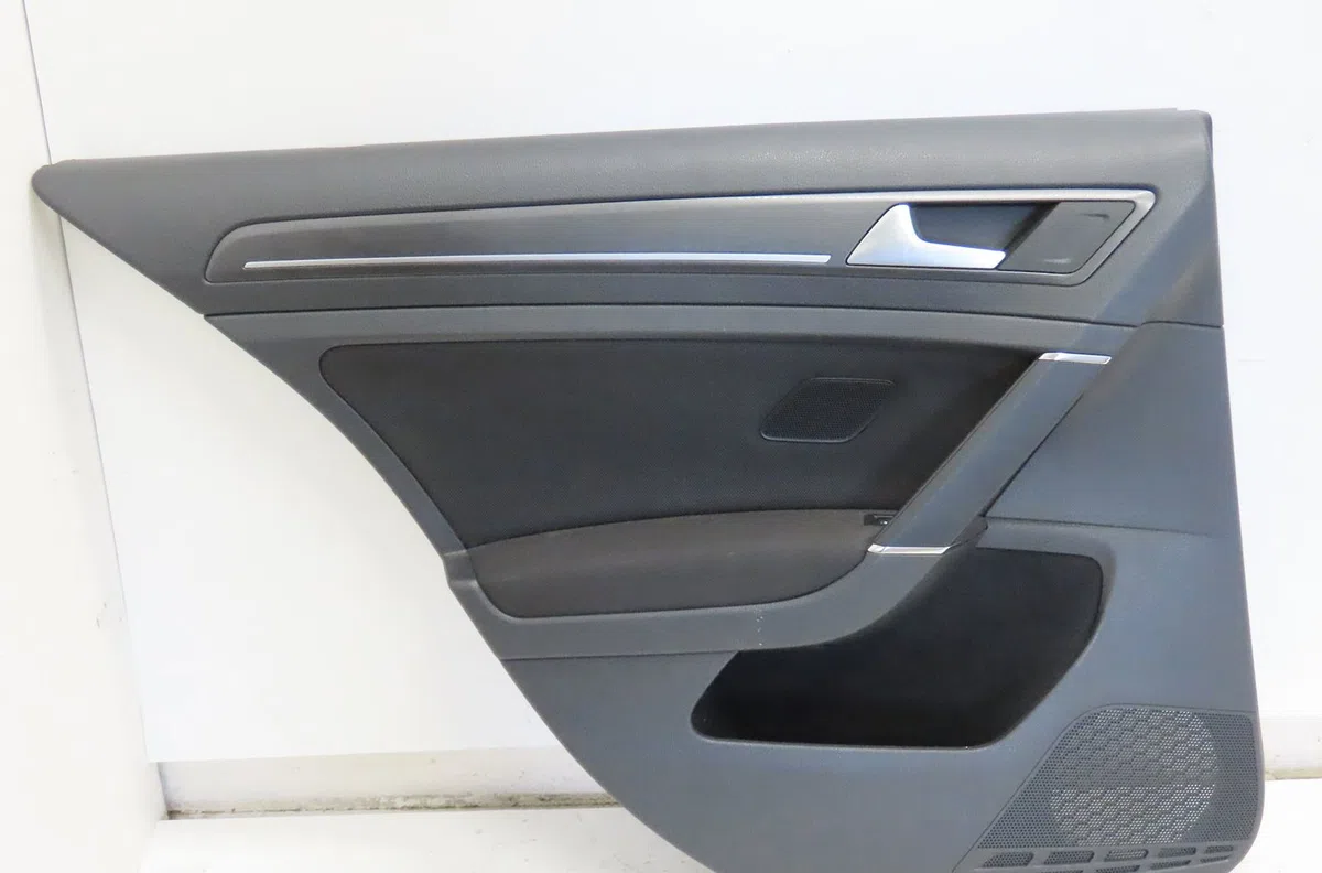 Garniture porte arg Volkswagen GOLF VII (5G1, BQ1, BE1, BE2) 1.4 gte hybrid (2014-2020) occasion
