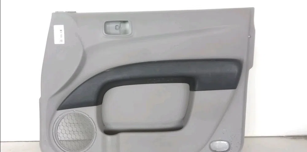 Garniture porte avd Mitsubishi L200 - TRITON (KA_T, KB_T) 2.5 di-d 4wd (kb4t) (2005-2015) 4 portes occasion