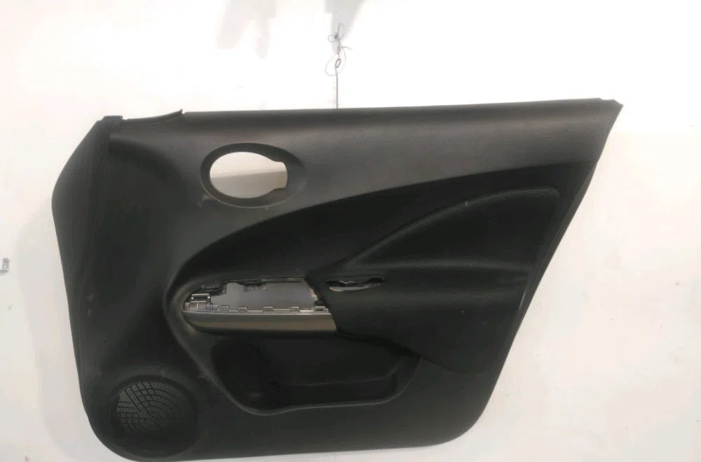 Garniture porte avd Nissan JUKE (F15) 1.5 dci (2010) 5 portes occasion
