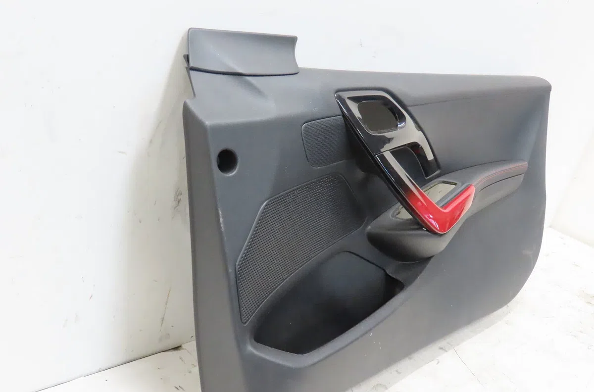 Garniture porte avd Peugeot 208 I (CA_, CC_) 1.6 gti (2012) occasion