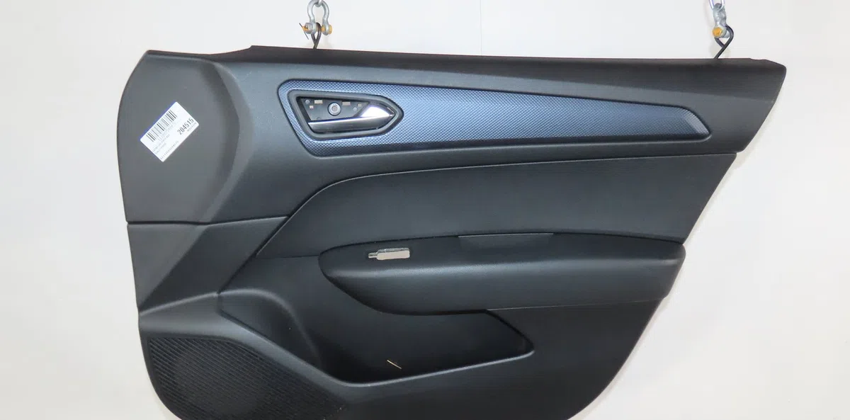 Garniture porte avd Renault ARKANA I (LCM_, LDN_) 1.6 e-tech 145 (ldmu) (2020) 5 portes occasion