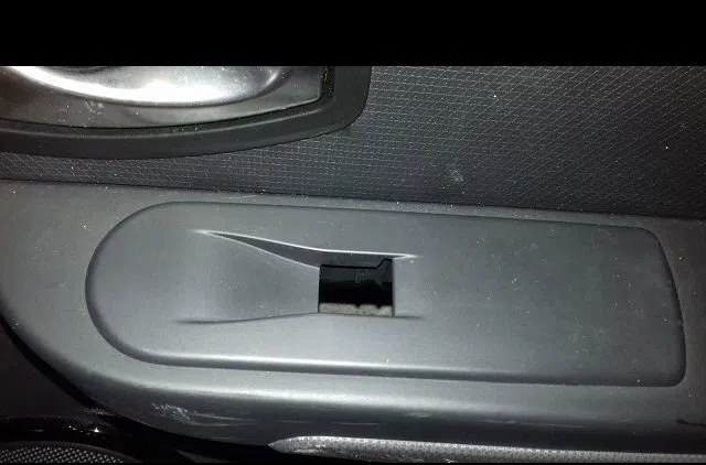 Garniture porte avd Renault CLIO IV (BH_) 0.9 tce 90 (2012) 5 portes occasion