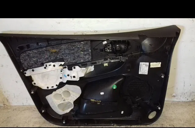 Garniture porte avd Renault CLIO IV (BH_) 1.5 dci 90 (2012) 5 portes occasion
