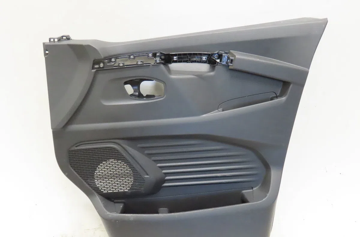 Garniture porte avd Renault TRAFIC III Camionnette (FG_) 2.0 dci 110 (fgmw) (2021) occasion