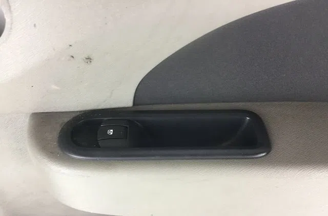 Garniture porte avd Renault TWINGO II (CN0_) 1.2 turbo (cn0c, cn0f) (2007-2014) occasion