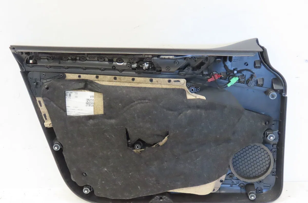 Garniture porte avd Volkswagen GOLF VII (5G1, BQ1, BE1, BE2) 1.4 tsi (2014-2020) occasion