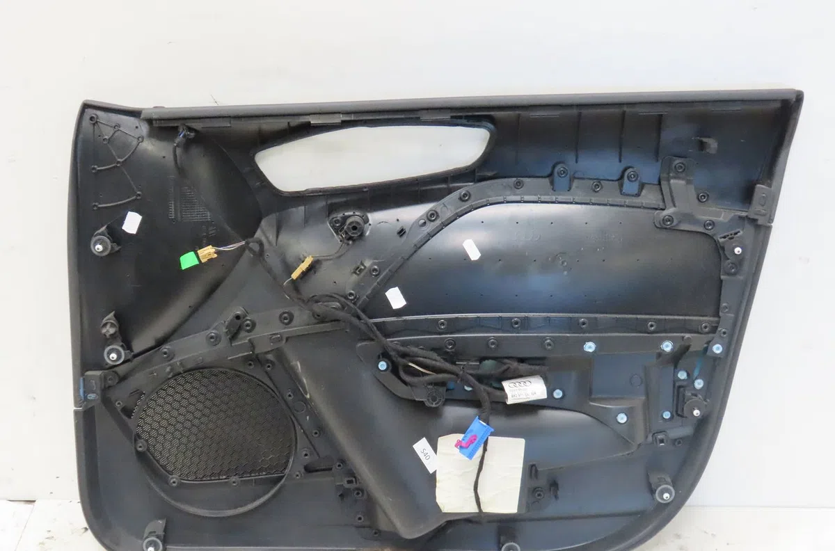 Garniture porte avg Audi A1 Sportback (8XA, 8XF) 1.4 tfsi (2011-2015) occasion