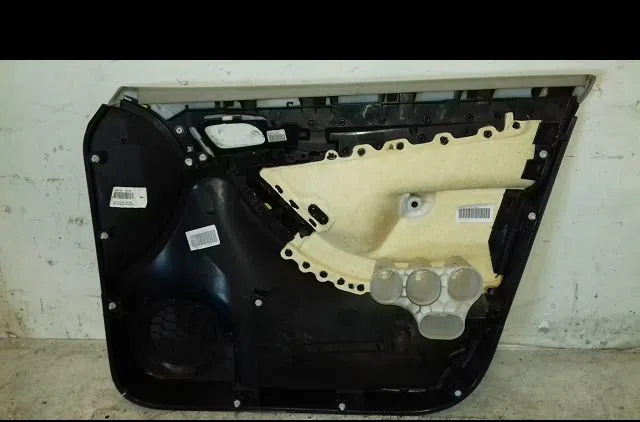 Garniture porte avg Citroën C4 GRAND PICASSO I (UA_) 2.0 hdi 150 (2009-2013) occasion