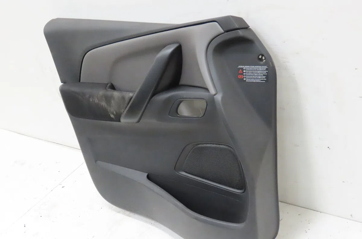 Garniture porte avg Citroen C4 GRAND PICASSO II (DA_, DE_) 1.6 hdi - bluehdi 115 (2013) occasion