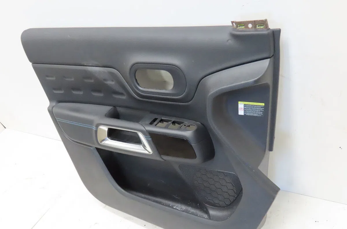 Garniture porte avg Citroen C5 AIRCROSS (A_) 1.6 hybrid 225 (a45gfr) (2020) occasion