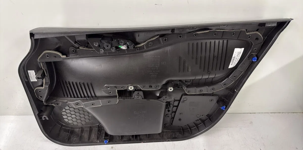 Garniture porte avg Opel CORSA E (X15) 1.4 (08, 68) (2014) occasion