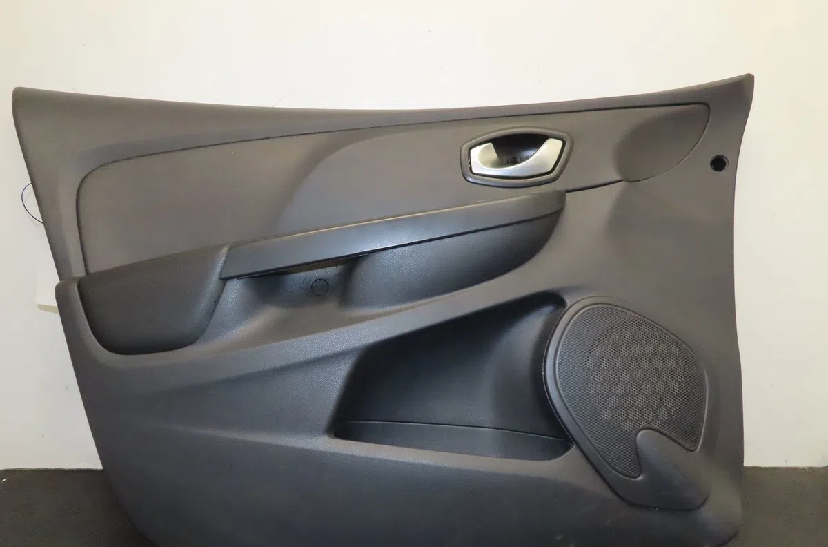 Garniture porte avg RENAULT CLIO IV 1.5 DCI 90ch occasion
