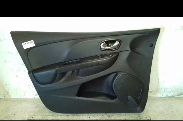 Garniture porte avg Renault CLIO IV (BH_) 1.5 dci 90 (2012) 5 portes occasion