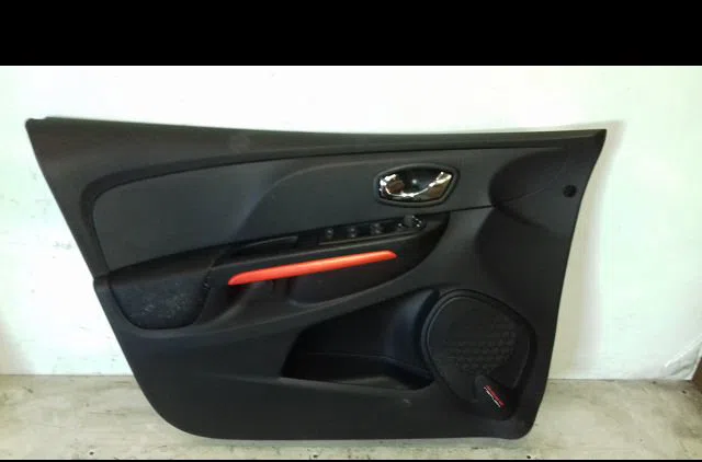 Garniture porte avg Renault CLIO IV (BH_) 1.6 rs (bhj4, bhj6, bhmm) (2013) occasion