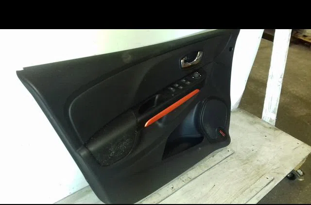 Garniture porte avg Renault CLIO IV (BH_) 1.6 rs (bhj4, bhj6, bhmm) (2013) occasion