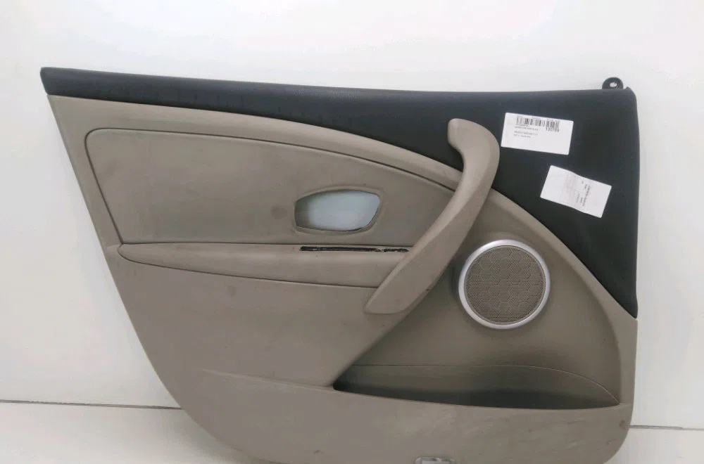 Garniture porte avg Renault MEGANE III 3-5 portes (BZ0-1_, B3_) 1.4 tce (bz0f, bz1v) (2009) occasion