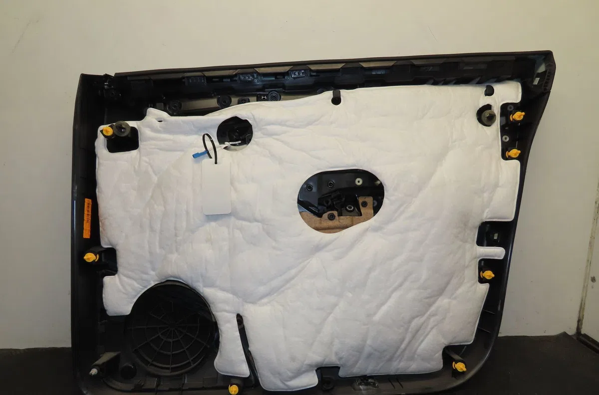 Garniture porte avg Tesla MODEL Y (5YJY) Ev (2019) occasion