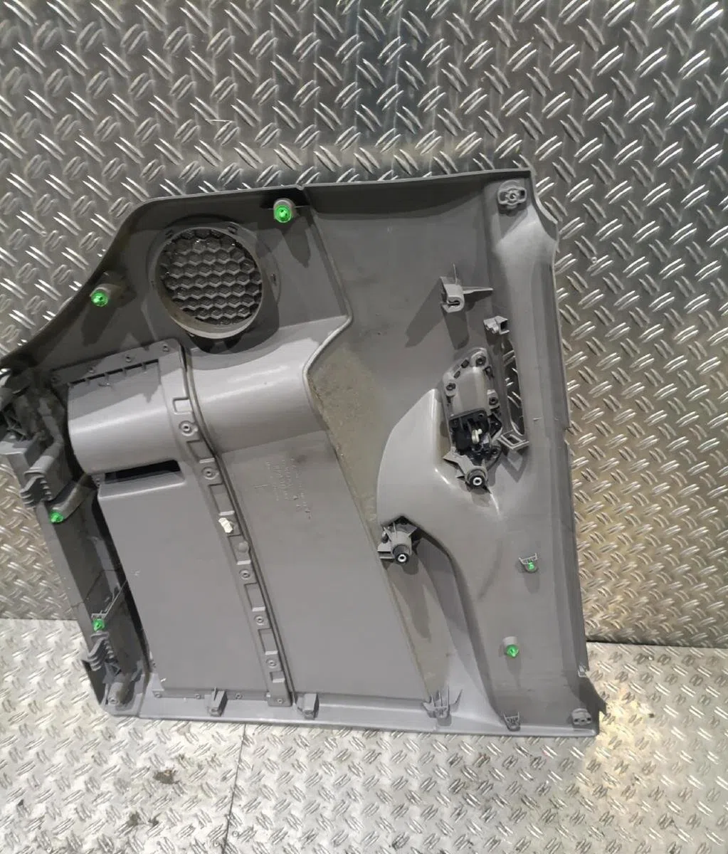 Garniture porte avg Volkswagen CRAFTER 30-50 Camionnette (2E_) 2.5 tdi (2006-2011) occasion
