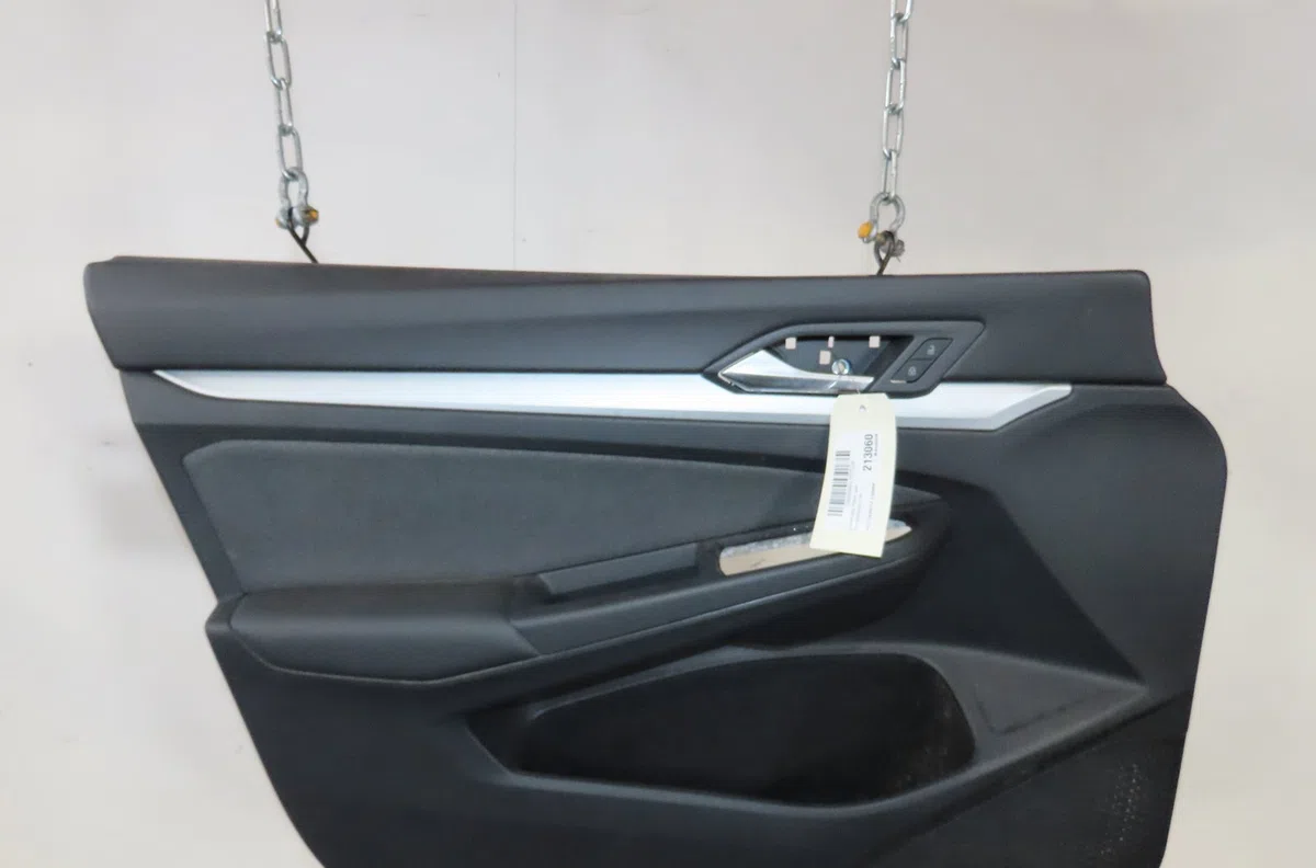 Garniture porte avg Volkswagen GOLF VIII (CD1) 1.5 etsi (2019) occasion