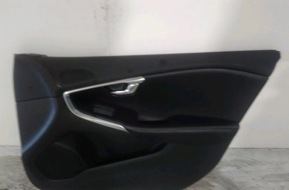 Garniture porte avg Volvo V40 3-5 portes (525) T2 (2015-2019) occasion